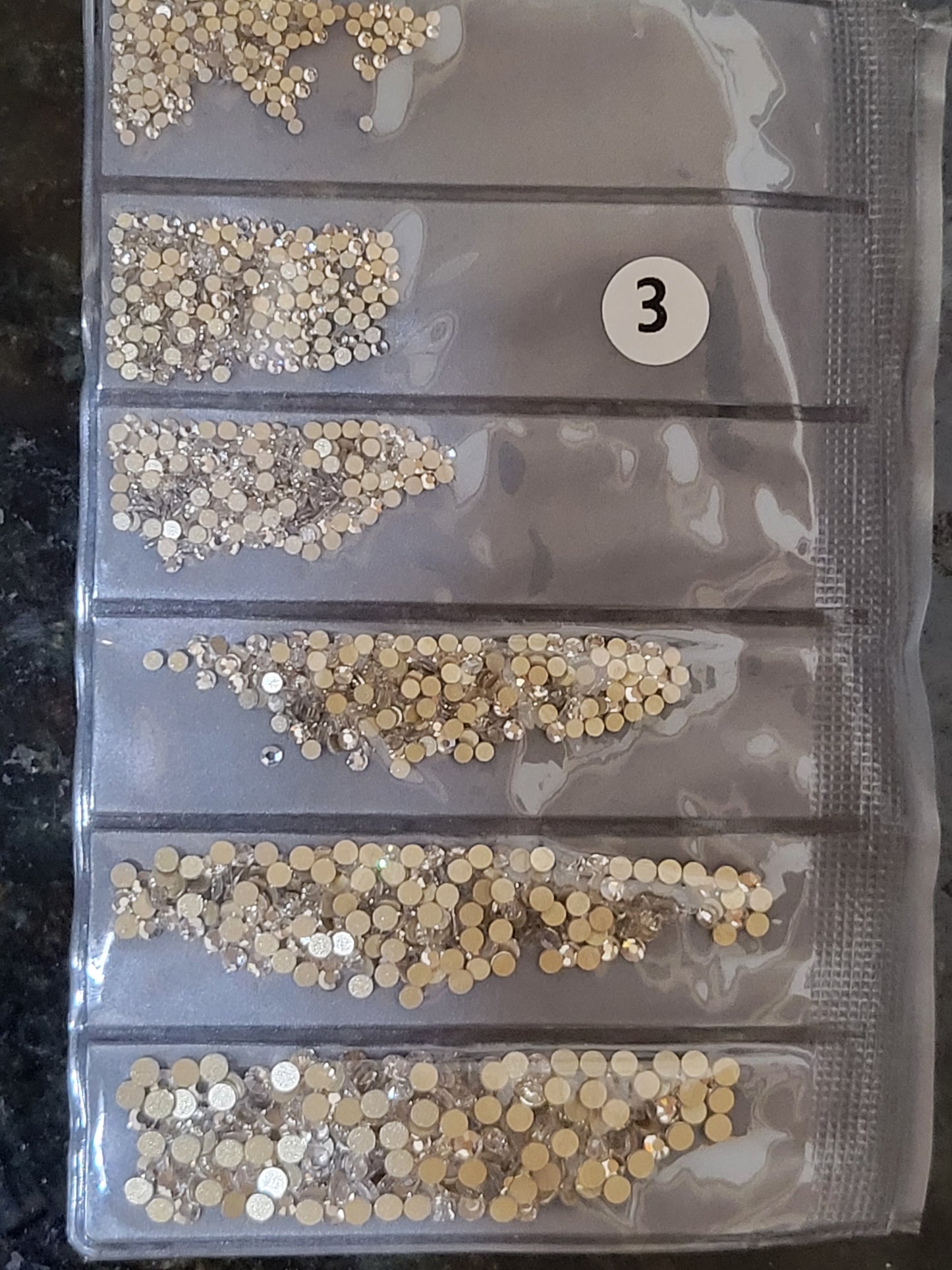 Partition-size 1440pcs Nail Art Rhinestones Crystals Strass For Nails Decoration 1440 Pcs SS4 SS6 SS8 SS10 SS12 SS16 by jargod